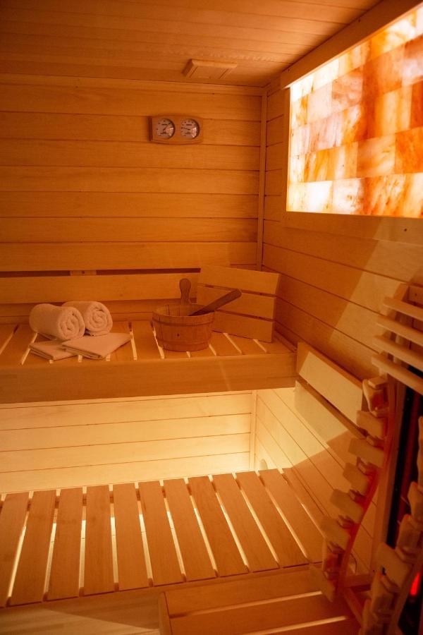 Sauna Studio Near Centre/Airport Prague Ngoại thất bức ảnh